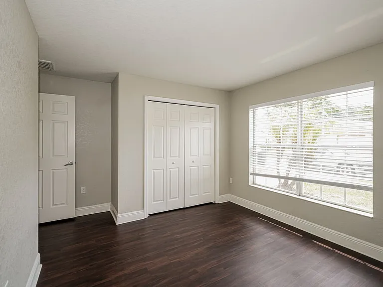 5062 Belmont Park Ln — Photo 12