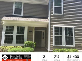 2246 Humphreys Dr, Suffolk, VA 23435