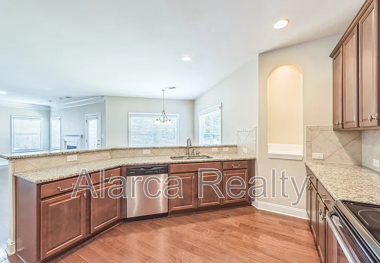 1020 Ridgehaven Rd — Photo 4