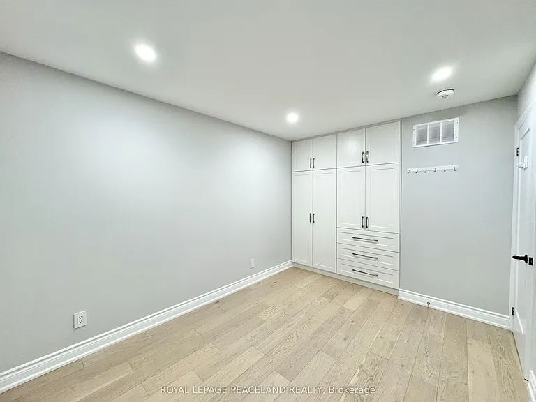 47 Chamberlain Ave — Photo 11