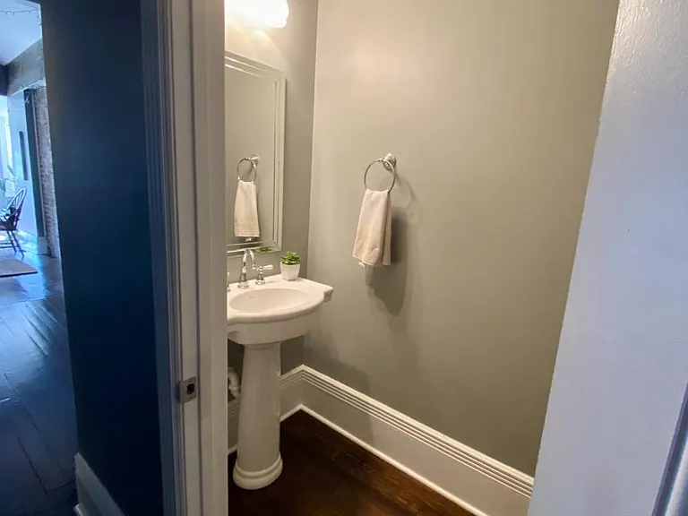 4311 Elkins Ave — Photo 14