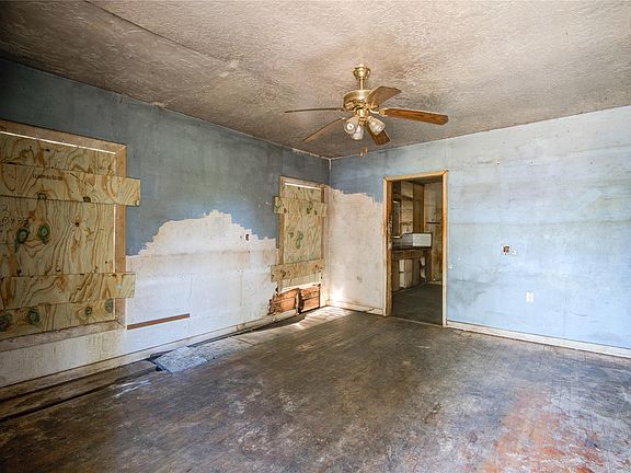 3rd image of 6309 Buford St