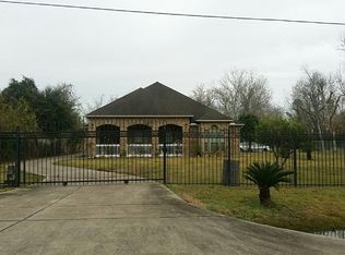 9103 Wayfarer Ln, Houston, TX 77075