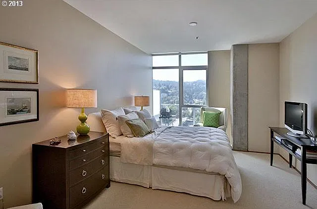 2 bed, 1333 sqft, $4,650 — Photo 4