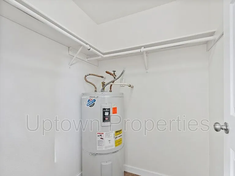 6834 N Richmond Ave — Photo 11