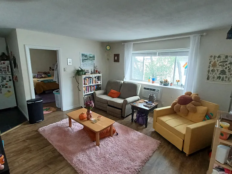 200 Kelton St #21 — Photo 6