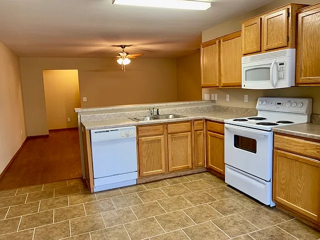 4300 SW Broadstone Ave #1 — Photo 5