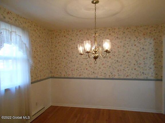 5th image of 19 Juniper Dr