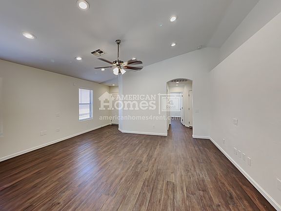 5th image of 440 N 105th Pl