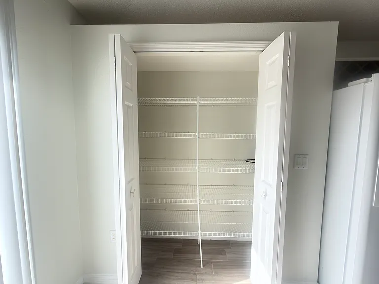 730 Garberia Dr — Photo 19