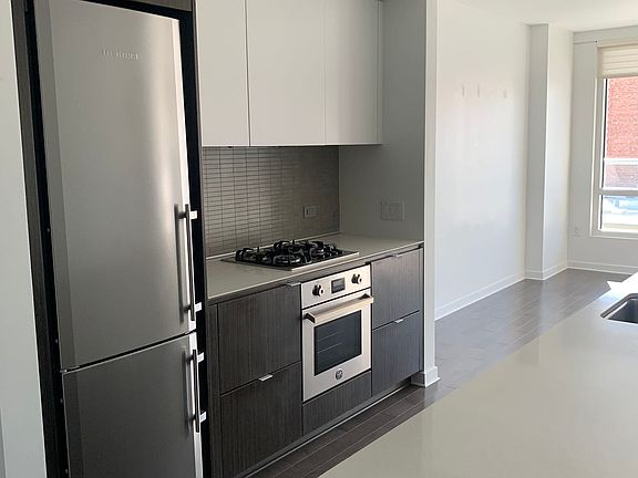3rd image of 1788 Clay St #606