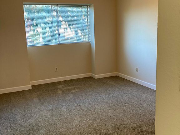 2nd image of 3886 Mulberry Dr #C-2