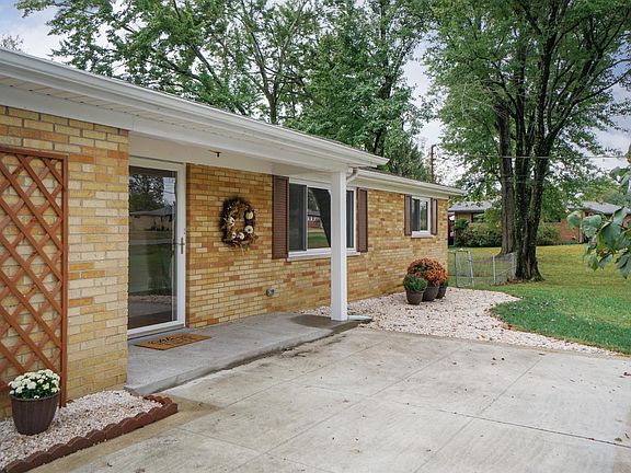 2nd image of 5514 Garrett Dr