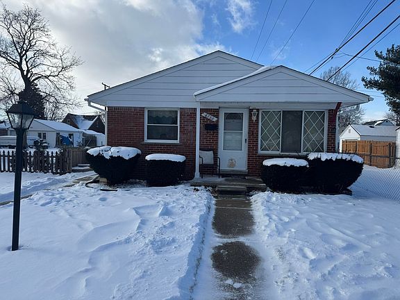 2nd image of 6730 Buckingham Ave