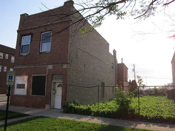 2nd image of 1401 S 48th Ct
