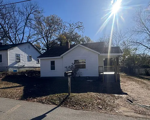 1115 Myrtle St Photo 1