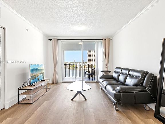 3rd image of 17150 N Bay Rd APT 2808