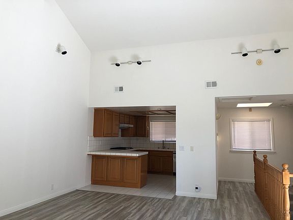 3rd image of 2603 Vanderbilt Ln #A