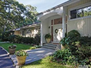 1119 Cedar Ridge Rd, Oyster Bay, NY 11771