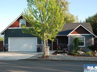 270 Broadmoor St, Sequim, WA 98382