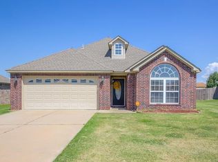 708 N Spruce Ave, Bartlesville, OK 74006