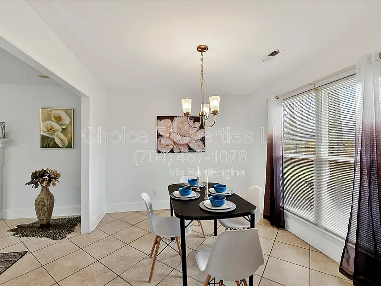 8413 Red Setter Ln — Photo 11