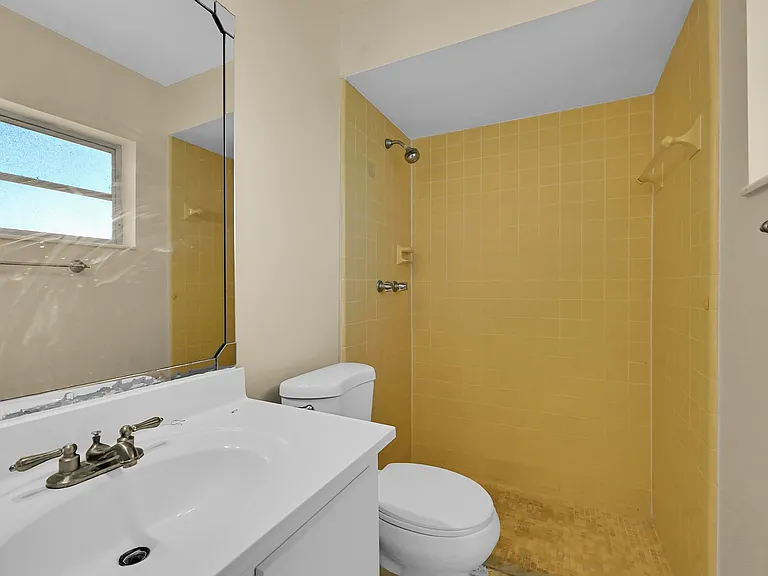 160 NE Bracken Rd — Photo 15