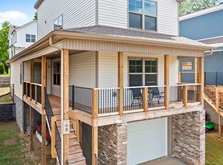 68 W High St, Clarksville, TN 37040
