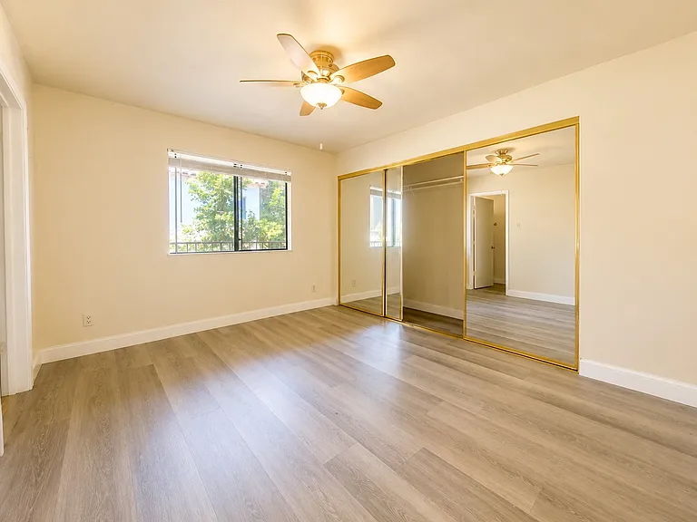 2101 Cedar Ave #A — Photo 10