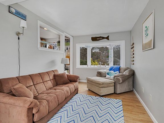 4th image of 1 Lucerne Drive