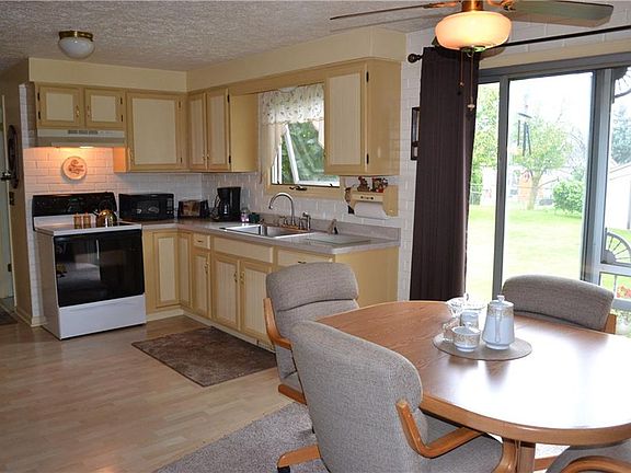 5th image of 62 Craftwood Ln