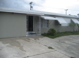 2005 Longwood Rd, West Palm Beach, FL 33409