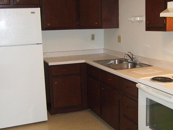 5th image of 2505 Wesleyan Ave APT 25