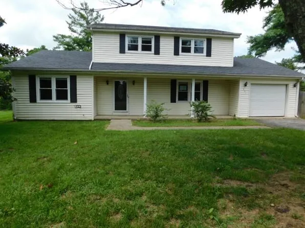 301 Palomino Dr, Harrodsburg, KY 40330