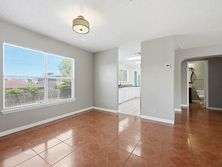 4507 Sherwood Way — Photo 8