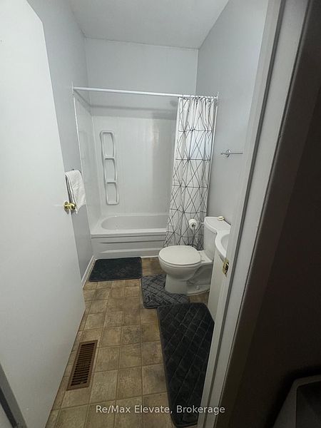 Peterborough Apartment for rent - 2 Bedrooms — photo 7