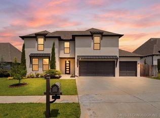 1611 W 114th St, Jenks, OK 74037