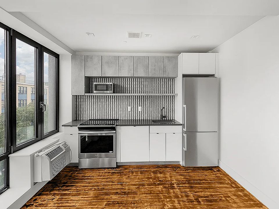 2nd image of 22 Starr St #4F