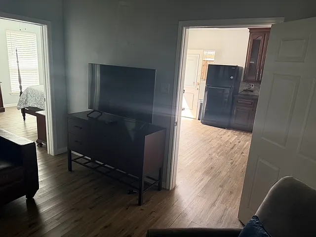 4812 Oakland St #2 — Photo 8