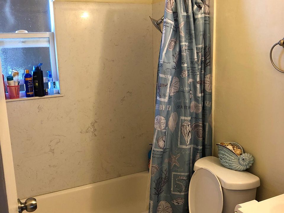 1st image of 481 Sinclair Dr