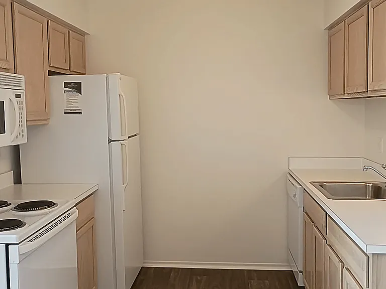 Prentiss Pointe Apartments — Photo 256