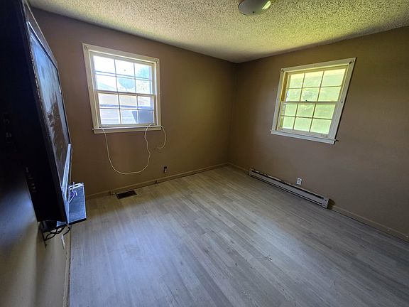 5th image of 2586 Bethwood Dr