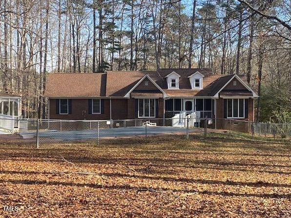 80 White Deer Ln, Henderson, NC 27537