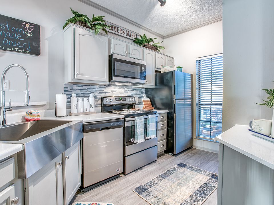 1st image of 4271 Altoona Dr #503