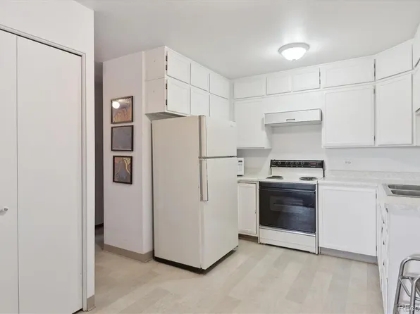300 S Clinton Street #2B, Denver, CO 80247
