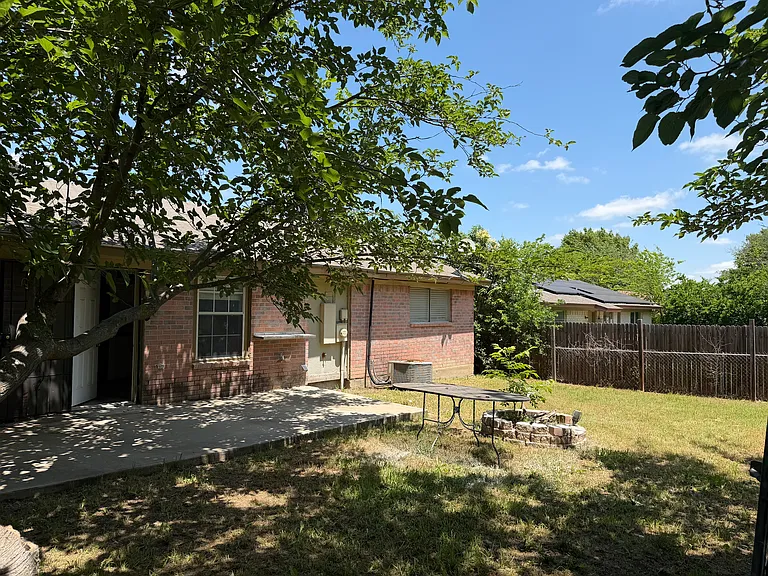 705 Admiralty Way — Photo 14