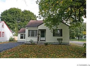 176 Newton Rd, Rochester, NY 14626