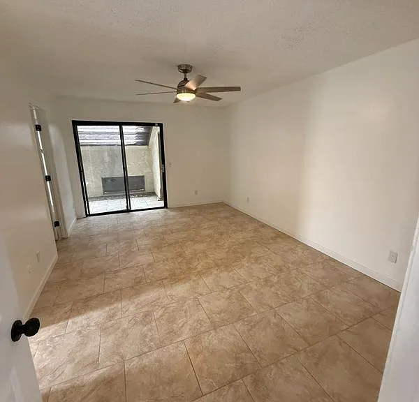 2704 Pinewood Dr — Photo 17
