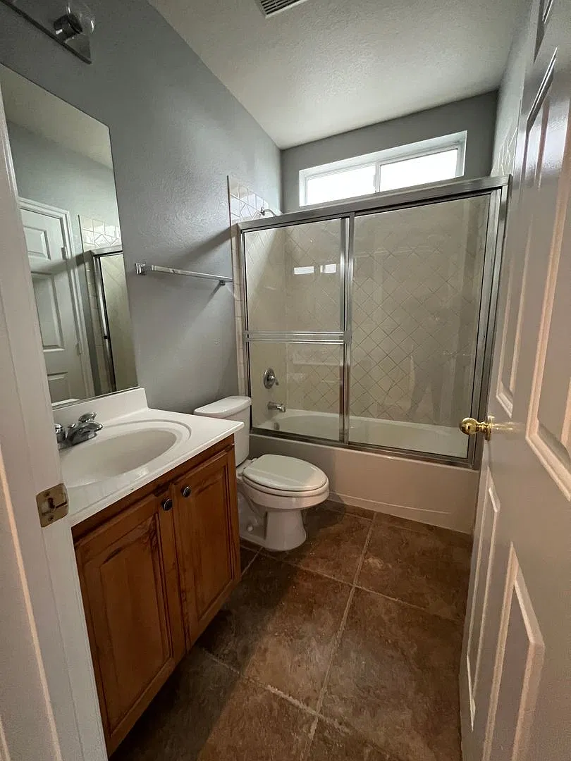 Townhouse In Lamp Light Cottage - Southwest — Photo 4