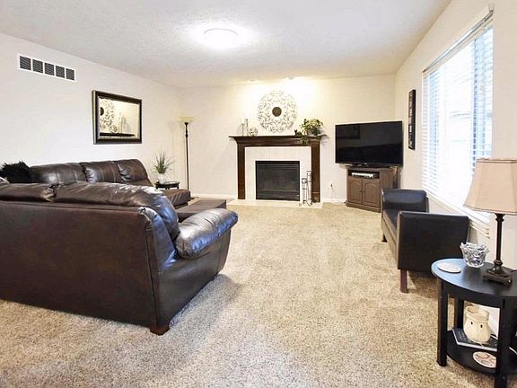 5th image of 5422 Cherry Blossom Ct